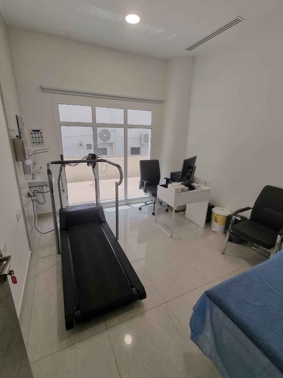 Treadmill exercise stress test room at Salam Polyclinic